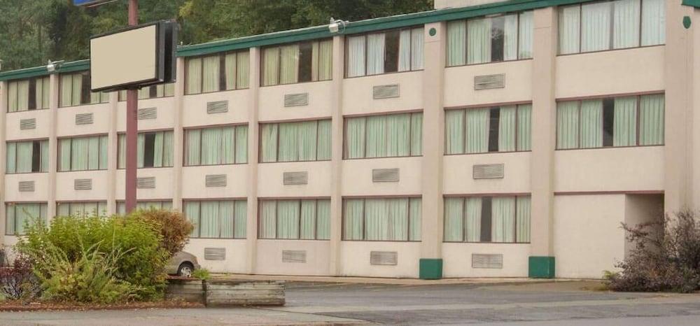 Schenectady Inn Екстериор снимка