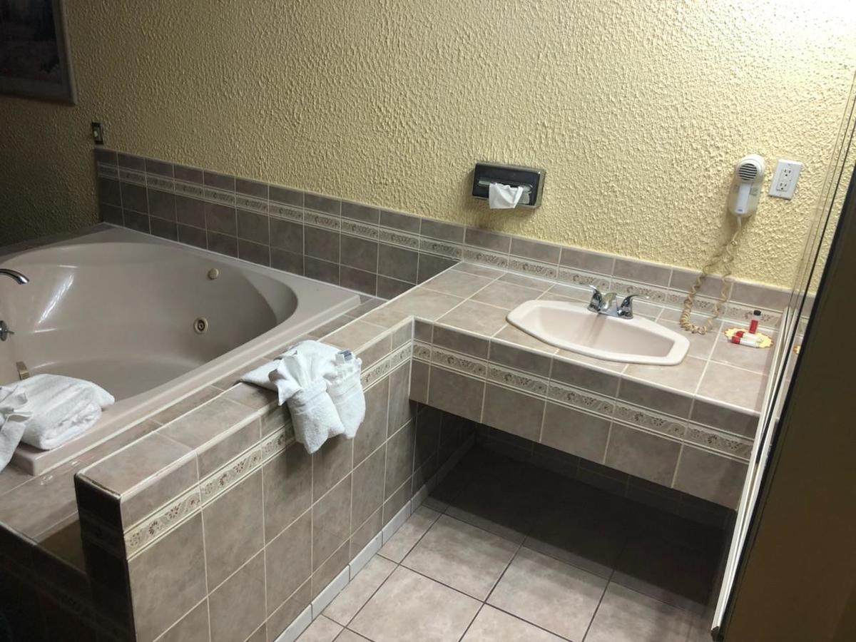 Schenectady Inn Екстериор снимка